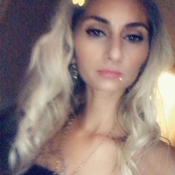 Meet your Posher, Berta - Picture 1 of 1